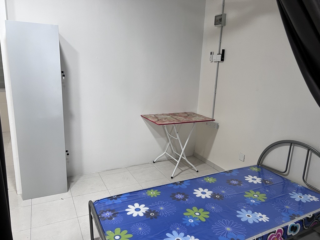 Mahsuri Square male hostel — Single bed, locker and folding table